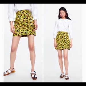 Zara yellow floral mini skirt